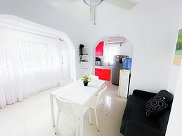 KORALES BEACH APARTMENTS