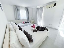 KORALES BEACH APARTMENTS