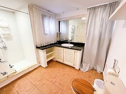 KORALES BEACH APARTMENTS