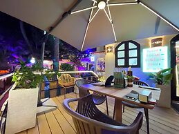 KORALES BEACH APARTMENTS