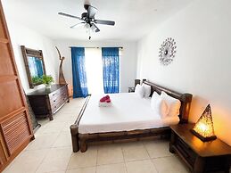 KORALES BEACH APARTMENTS