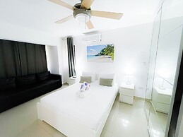 KORALES BEACH APARTMENTS