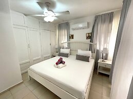 KORALES BEACH APARTMENTS