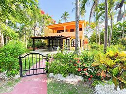 KORALES BEACH APARTMENTS