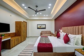 MEHU RESIDENCY