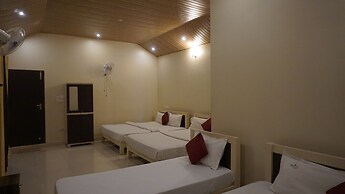 Chirooss Homestays And Resorts