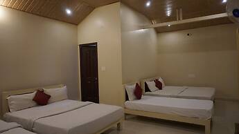 Chirooss Homestays And Resorts