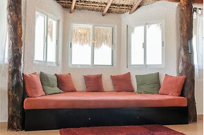 Studios walking distance to the beach