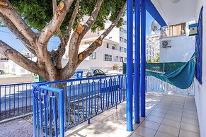 Nala - 2 Bedroom Apt & Patio in Larnaca