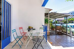 Nala - 2 Bedroom Apt & Patio in Larnaca