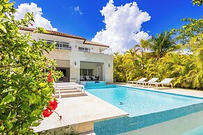 Buganvilla 252 - Cozy 4BR Pool Villa