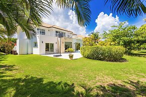 Buganvilla 252 - Cozy 4BR Pool Villa
