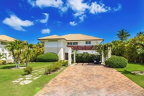Buganvilla 252 - Cozy 4BR Pool Villa