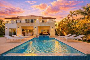 Buganvilla 252 - Cozy 4BR Pool Villa