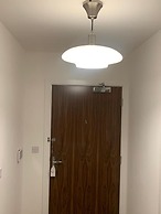 1 Bed Flat- Direct Links to Central London