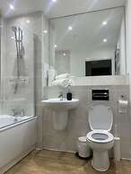 1 Bed Flat- Direct Links to Central London