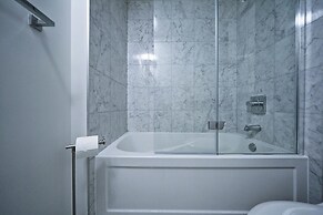 York Street Suites Toronto