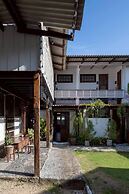 VELAWARIN HOTEL