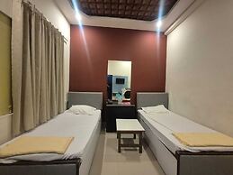 Varun Hotel and Restaurant