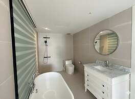 Bach Plateaus Hotel