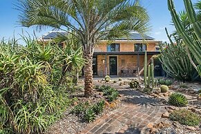 Palm Springs retreat Hunter Valley