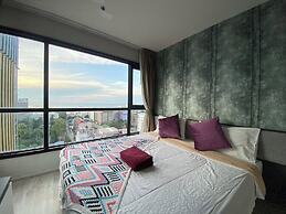 Sea View 2 Bed Room Unit Central Pattaya