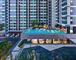 Sea View 2 Bed Room Unit Central Pattaya