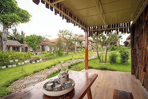 Lá Retreat