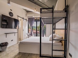 Auberge Petit Hotel