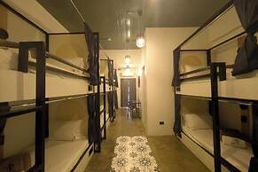 Auberge Petit Hotel