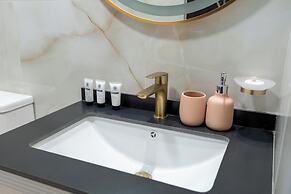 Lux BnB Gemz-AL Furjan Private Pool