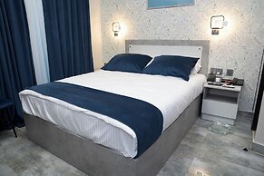 Prime Suites Hotel