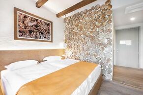 Hisa Marija House