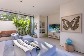 Villa Aqua