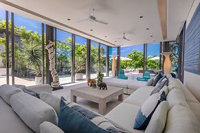 Villa Aqua