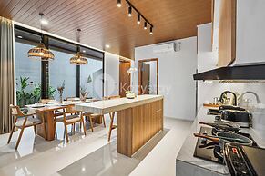 Santari Villa by Kozystay - Canggu