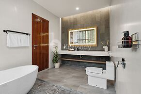 Santari Villa by Kozystay - Canggu