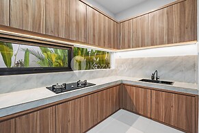 Santari Villa by Kozystay - Canggu