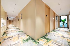 Lemon Hotel- New World Shopping Mall