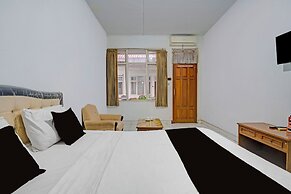 OYO 94802 Hotel Prima