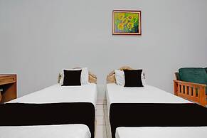 OYO 94802 Hotel Prima