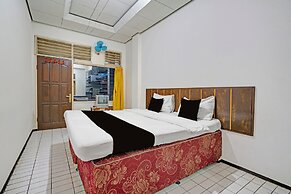 OYO 94802 Hotel Prima