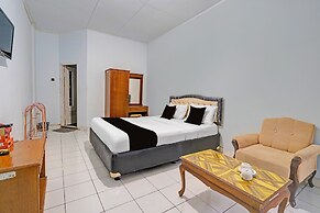 OYO 94802 Hotel Prima