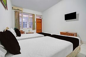 OYO 94802 Hotel Prima