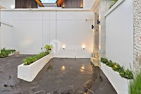 Kastara Villa by Kozystay - Canggu