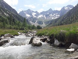 Apart Tuxertal