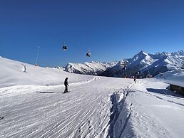 Apart Tuxertal