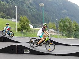 Apart Tuxertal