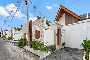 Oslen Villa by Kozystay - Canggu