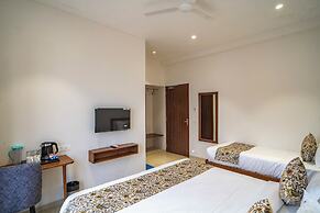 MAYA'S MANOR - A Luxury Lake View Boutique Hotel